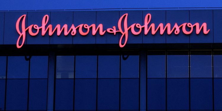 J&J acelera corrida por inovação em câncer com compra de US$ 1 bilhão